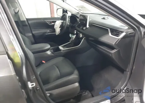 2024 Toyota Rav4 Xle/Xle Premium z USA, uszkodzony, nr VIN 2T3P1RFV3RC410627